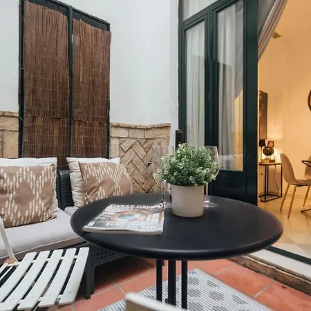 Tu Casa Con Patio En La Alameda *